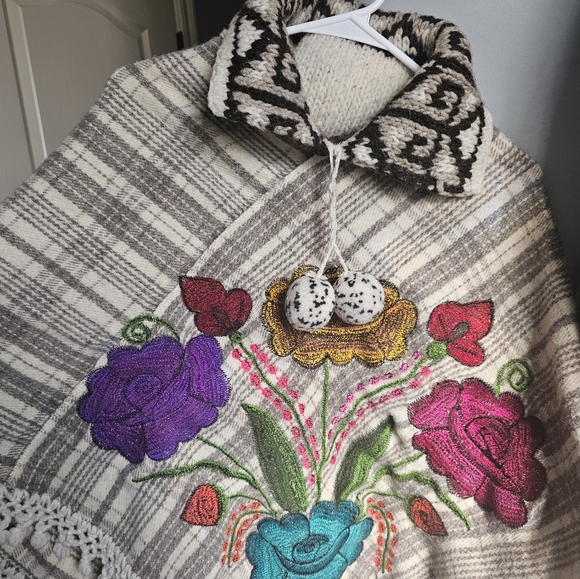 Sweaters - Floral Embroidered Poncho with Patterned Collar